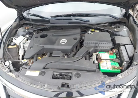 2015 Nissan Altima 2.5 S из США, поврежденный, VIN 1N4AL3AP2FN371932